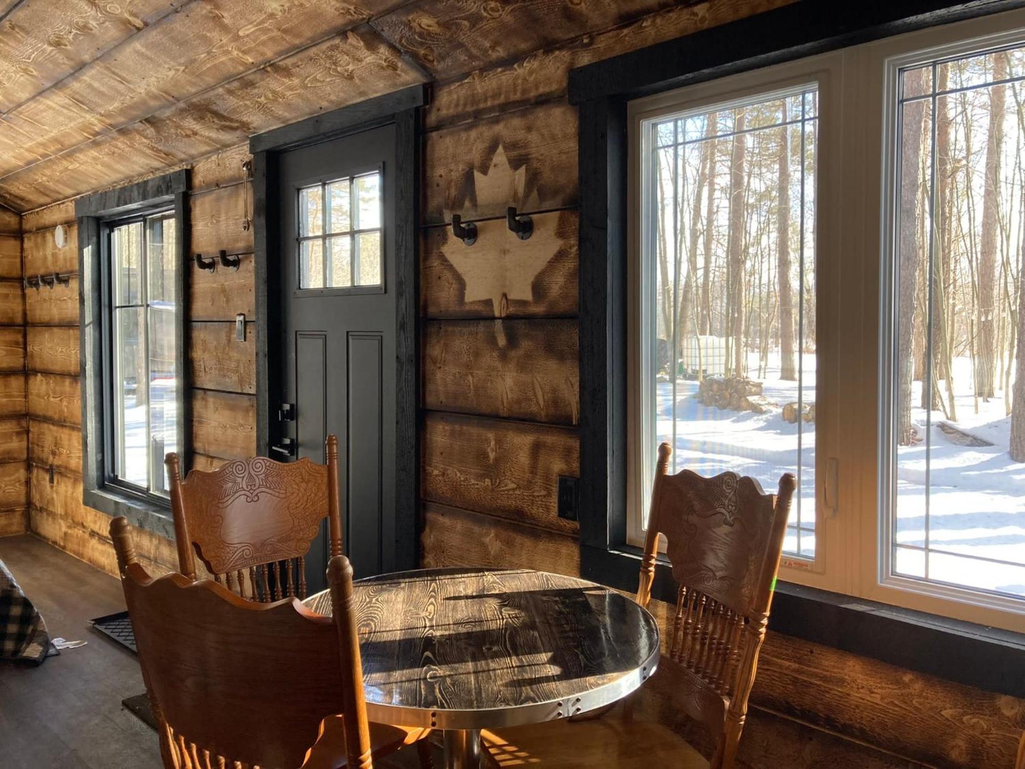 Your Cozy Cabin Retreat Saint-Remi-d'Amherst Exterior photo
